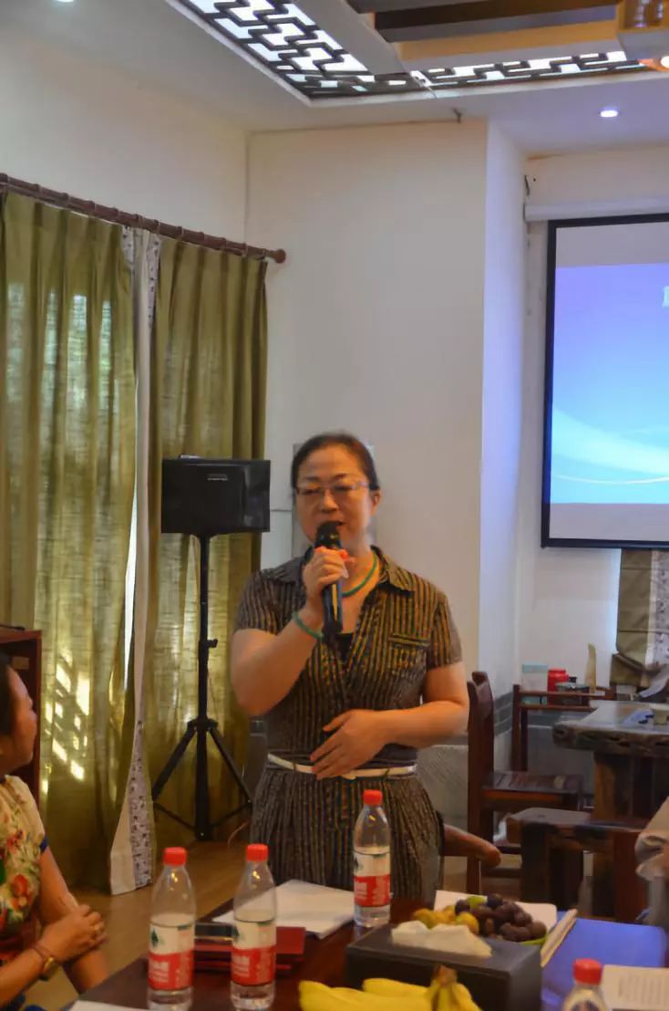 重庆市华岩文教基金会第十四届一次理事会圆满召开