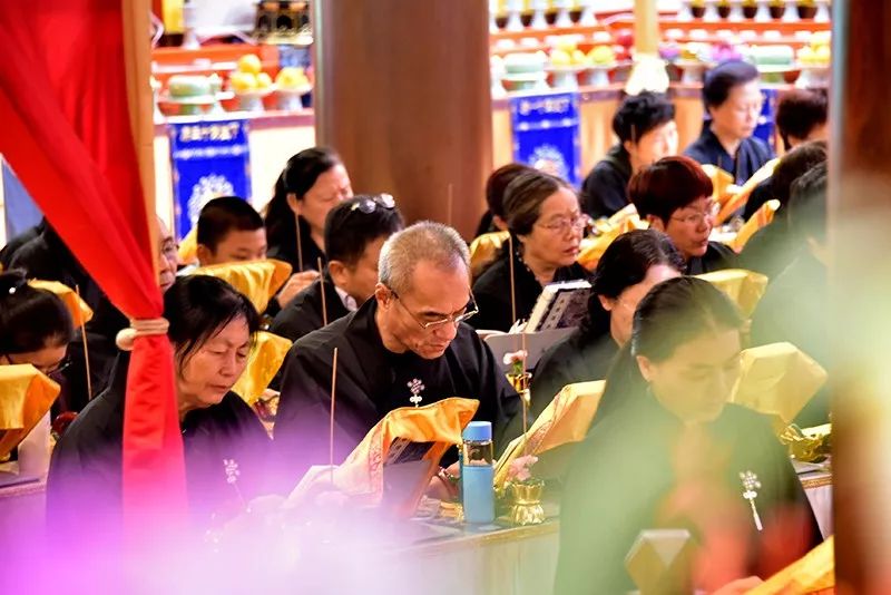 佛事密集的第五日：内坛告赦、供天放生、说幽冥戒