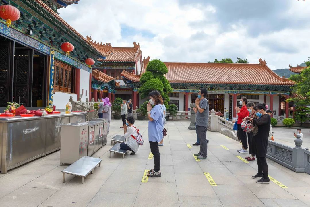 普陀快讯 | 珠海普陀寺开放首日，十方善信网上预约有序参访