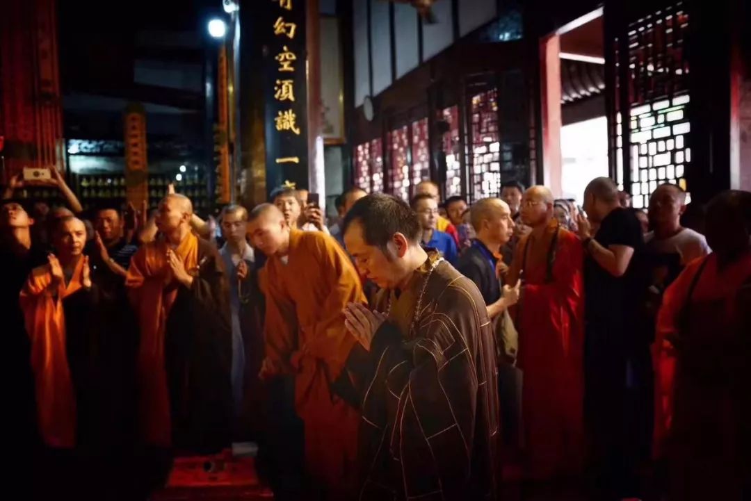 重庆华岩寺方丈道坚大和尚出关集锦