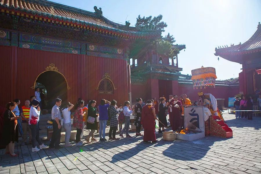承德普宁寺喜迎祖国盛世华诞70周年