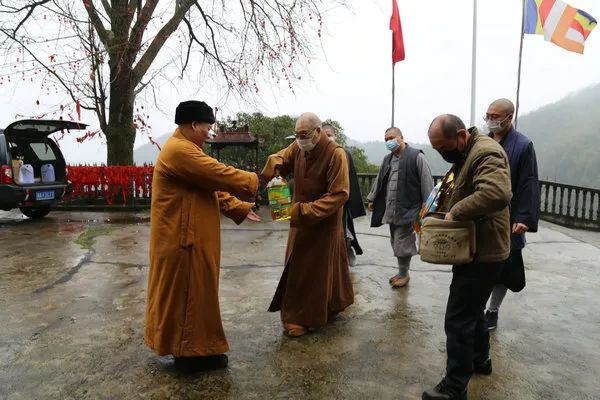 湖南省佛教协会启动偏远山区中小寺院抗疫慈济行