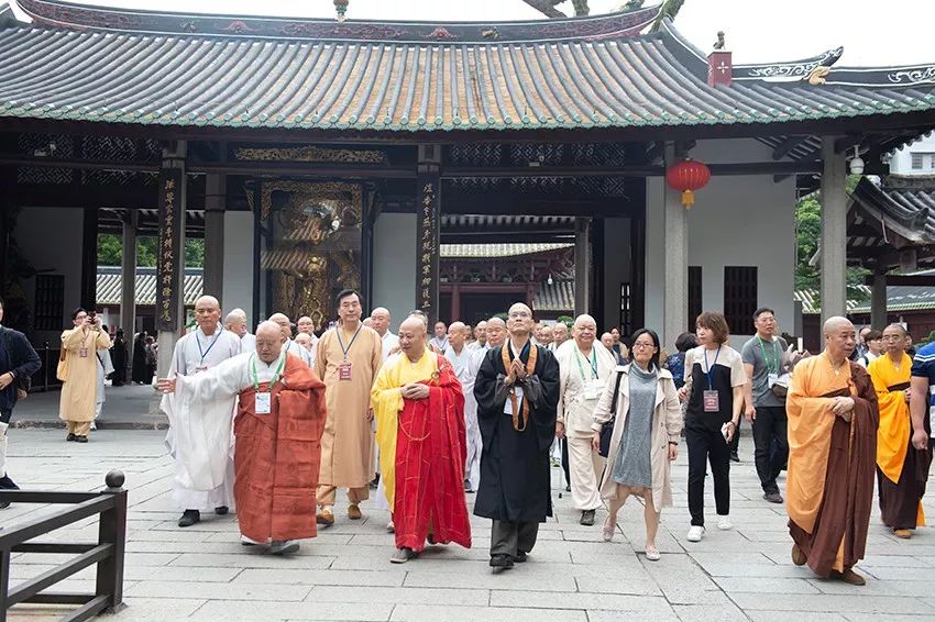 “中韩日佛教友好交流会议”韩日佛教代表团参访广州光孝寺
