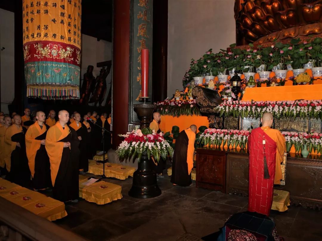 新闻 | 农历七月十五清晨 杭州灵隐寺举行执事请职、己亥夏安居圆满解夏仪式