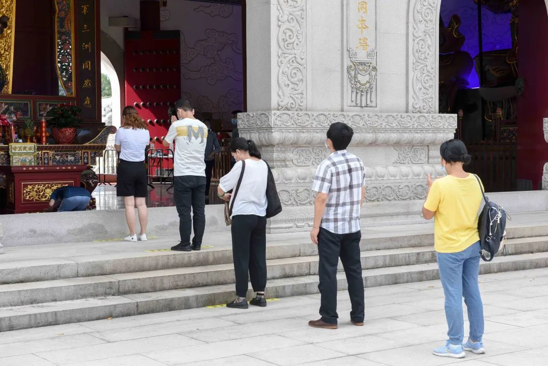 普陀快讯 | 珠海普陀寺开放首日，十方善信网上预约有序参访