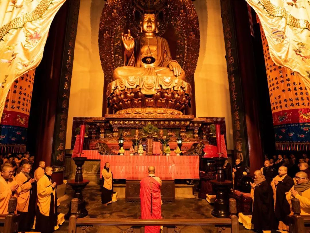 新闻 | 灵隐寺举行除夕祈福法会 祈愿疫情平息 国泰民安