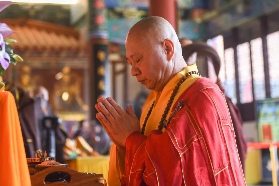 普陀快讯 | 降半旗向烈士志哀  祈愿往生极乐净土