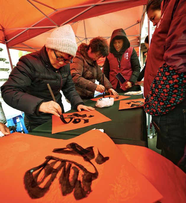 今天十五家饭店、十大寺院齐聚香积寺干了件“天大”的事儿！