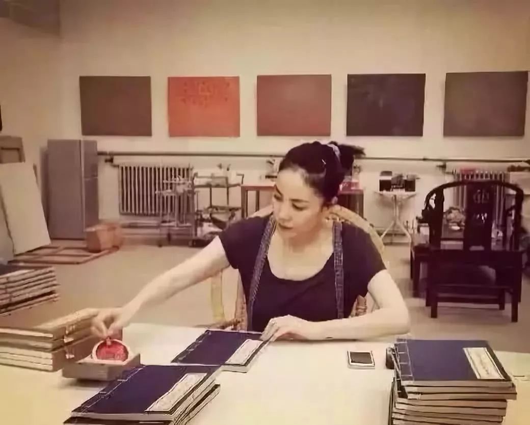 抄经:佛门这一殊胜的修行法门,帝王明星为何都青睐?