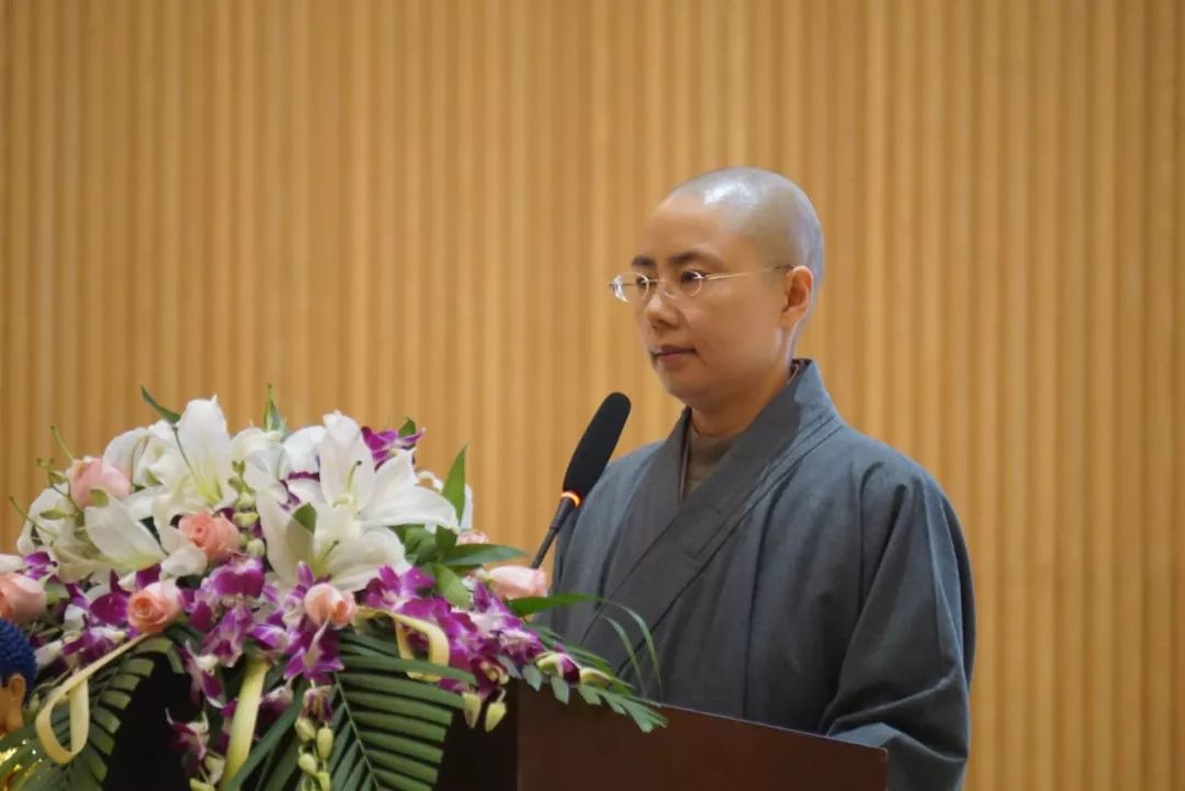 尼众学院│中国佛学院栖霞山分院、江苏尼众佛学院联合举行讲经交流活动