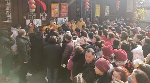己亥年少林寺广施腊八粥:禅心施福粥,粥香溢全球