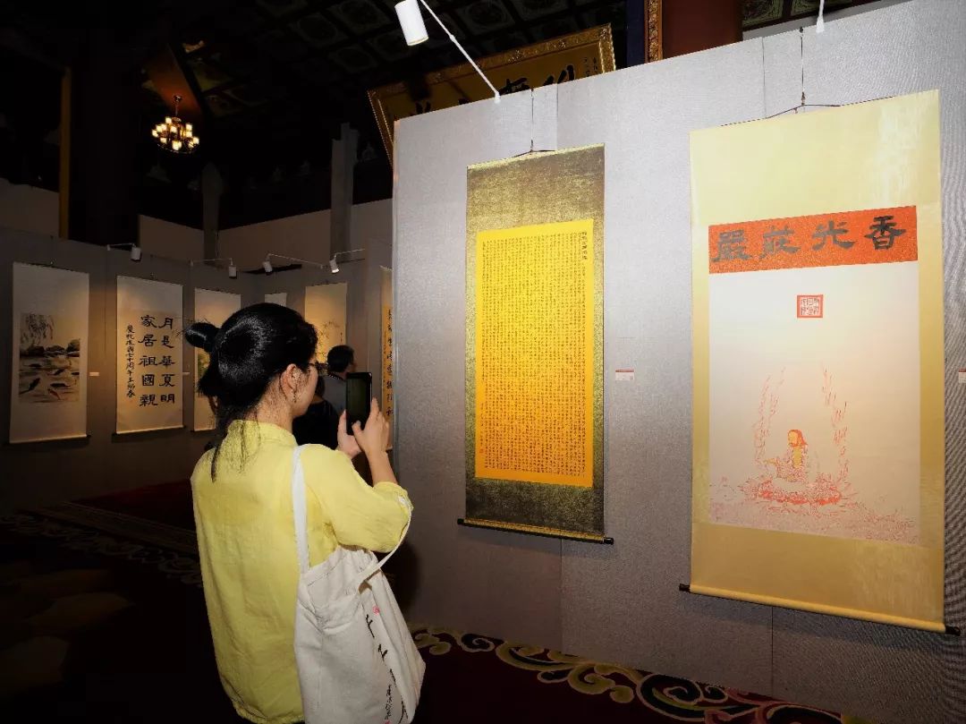 新闻 | “庆祝祖国70周年华诞——暨千江印月·第四届云林公益书画联展”在杭州灵隐寺展出