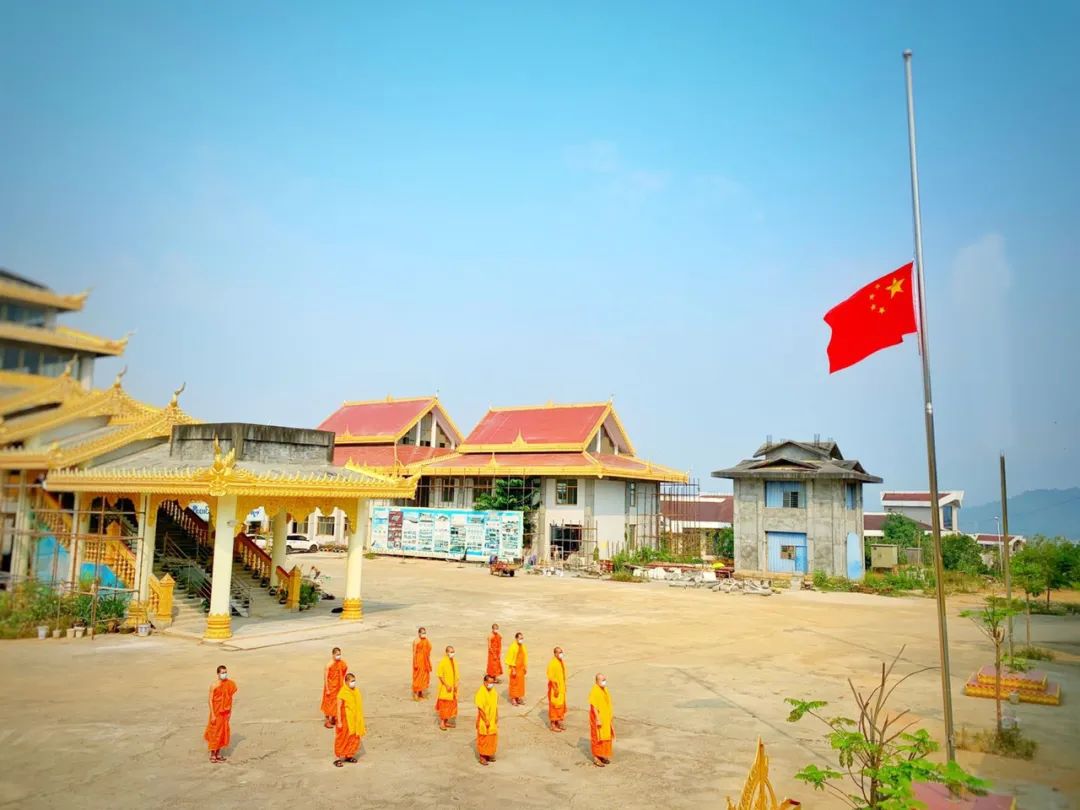 清明祭 | 全国哀悼日 各地寺院响应国家号召下半旗志哀