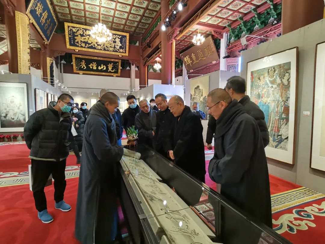 得到院长肯定！展出200余幅 七位艺术学僧交出满意毕业答卷