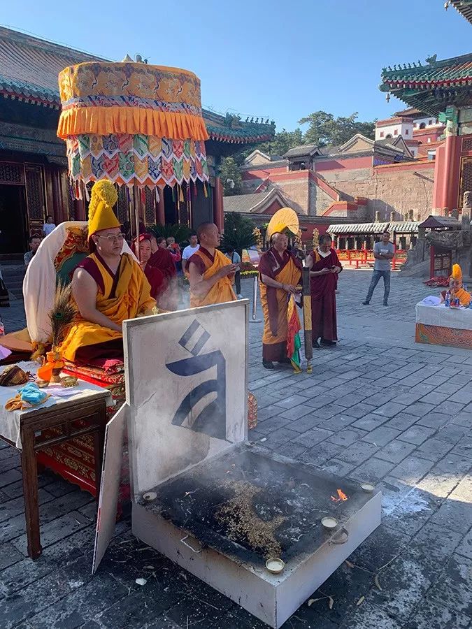 承德普宁寺喜迎祖国盛世华诞70周年