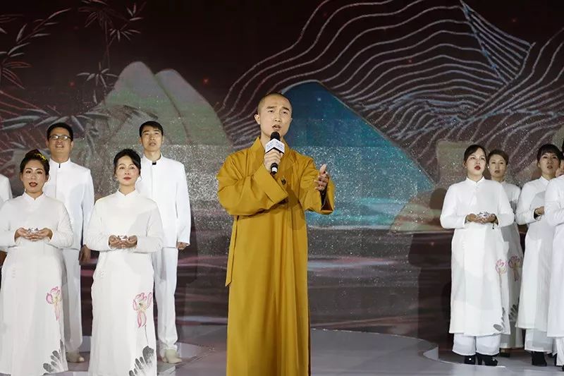 善心善行·八闽同行 慈善助力八闽脱贫攻坚倡议会在厦门举办