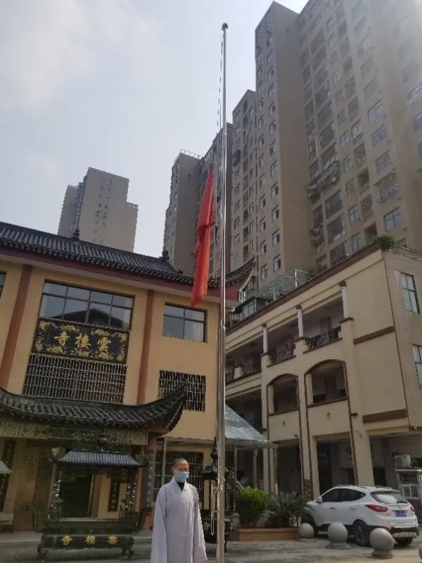缅怀英烈,悼念同胞 | 湖北省佛教界举行哀悼活动