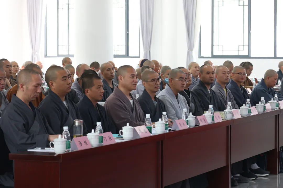 开启新篇章！武昌佛学院培训基地在弥陀塔寺挂牌成立