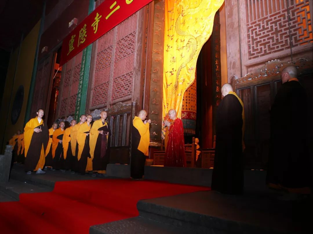 新闻 | 农历七月十五清晨 杭州灵隐寺举行执事请职、己亥夏安居圆满解夏仪式
