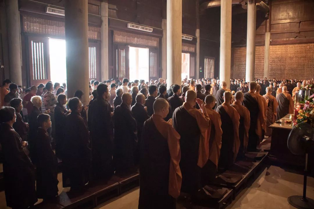 【華嚴善報】中秋佳節，本寺舉行拜月祈福法會暨普茶晚會