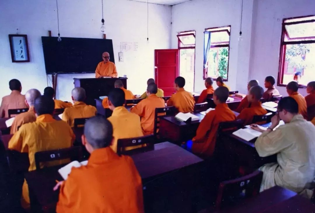 纪念隆莲法师诞辰110周年 | 学修并重的典范!赵朴老称她为“当代第一比丘尼”