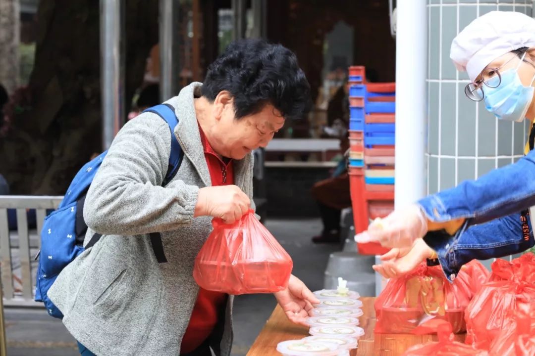腊八佛粥暖,六榕情意长