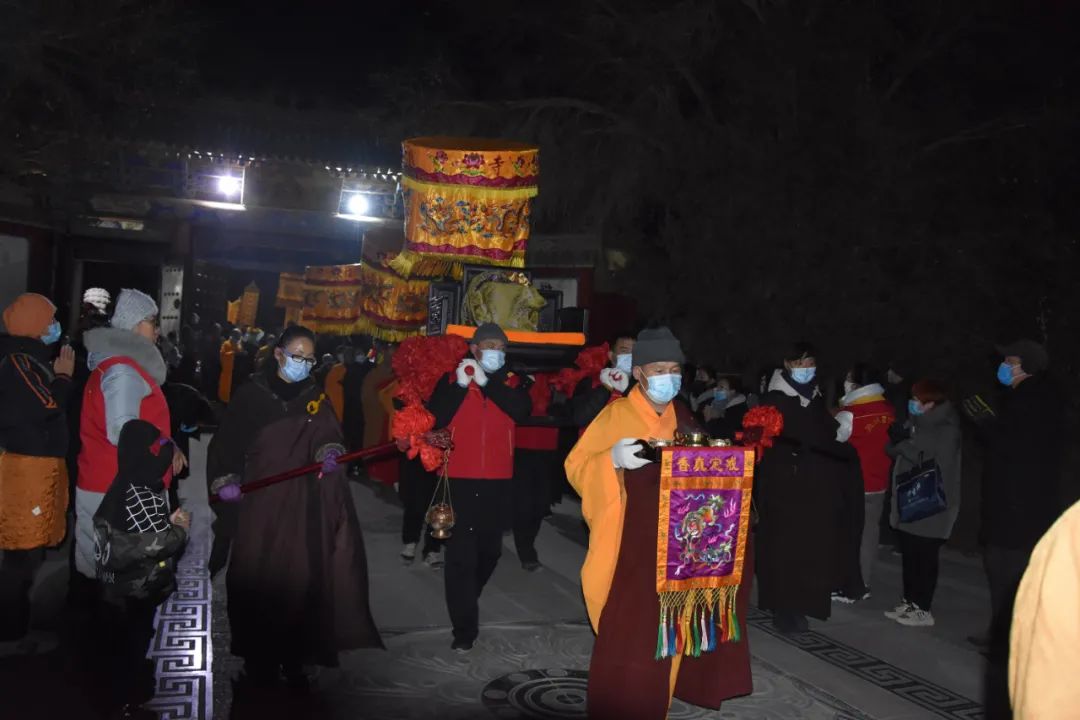 敦煌雷音寺隆重恭请中国佛教协会名誉会长本焕长老舍利永久供奉法会