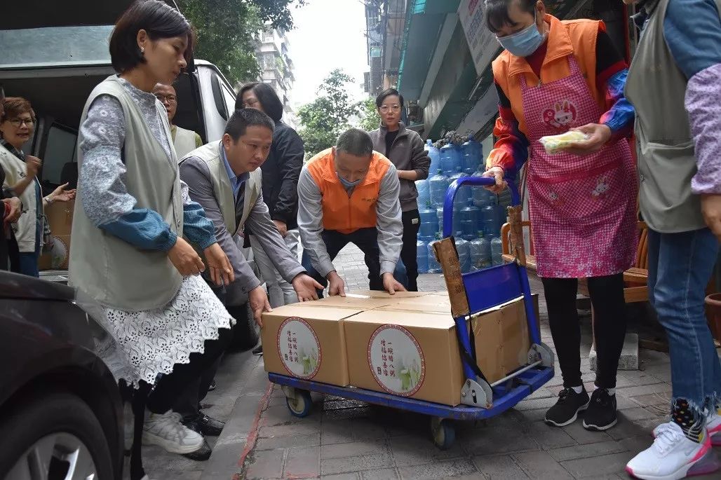 腊八佛粥暖,六榕情意长