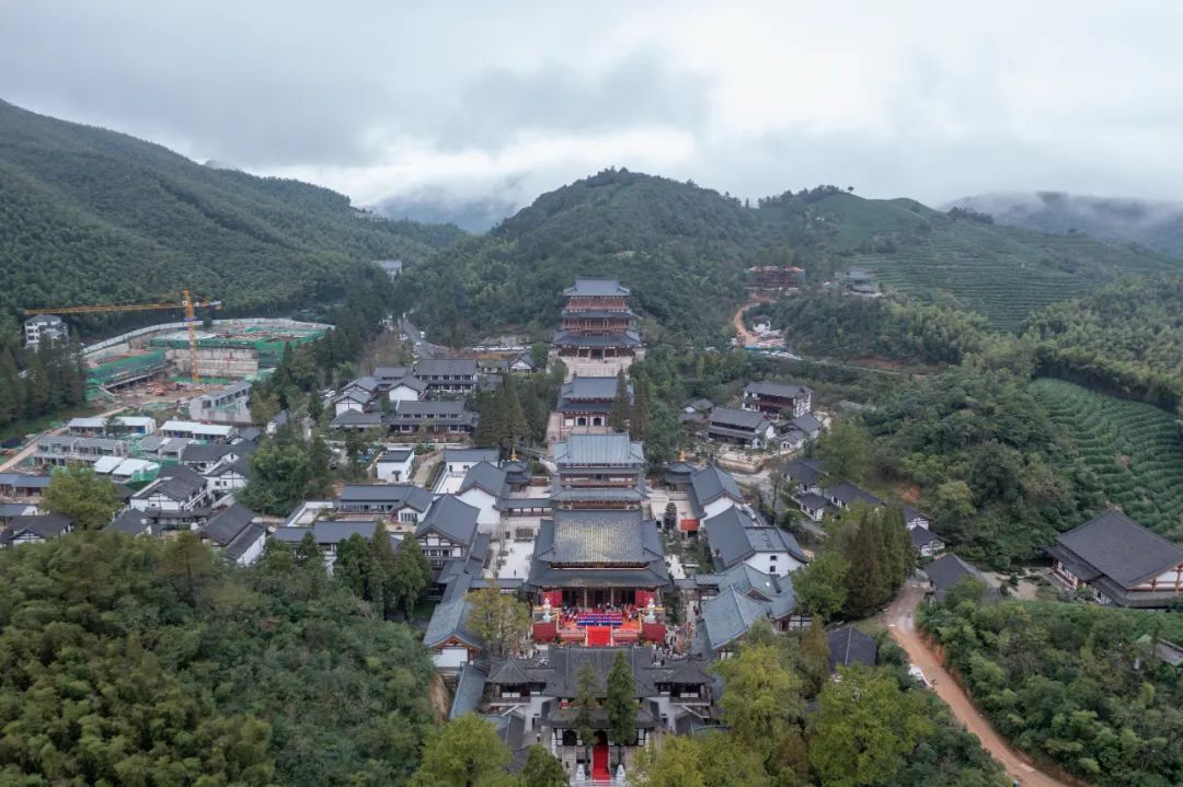 祖庭重光  被誉为“五山十刹之首”的径山寺举行重建落成庆典