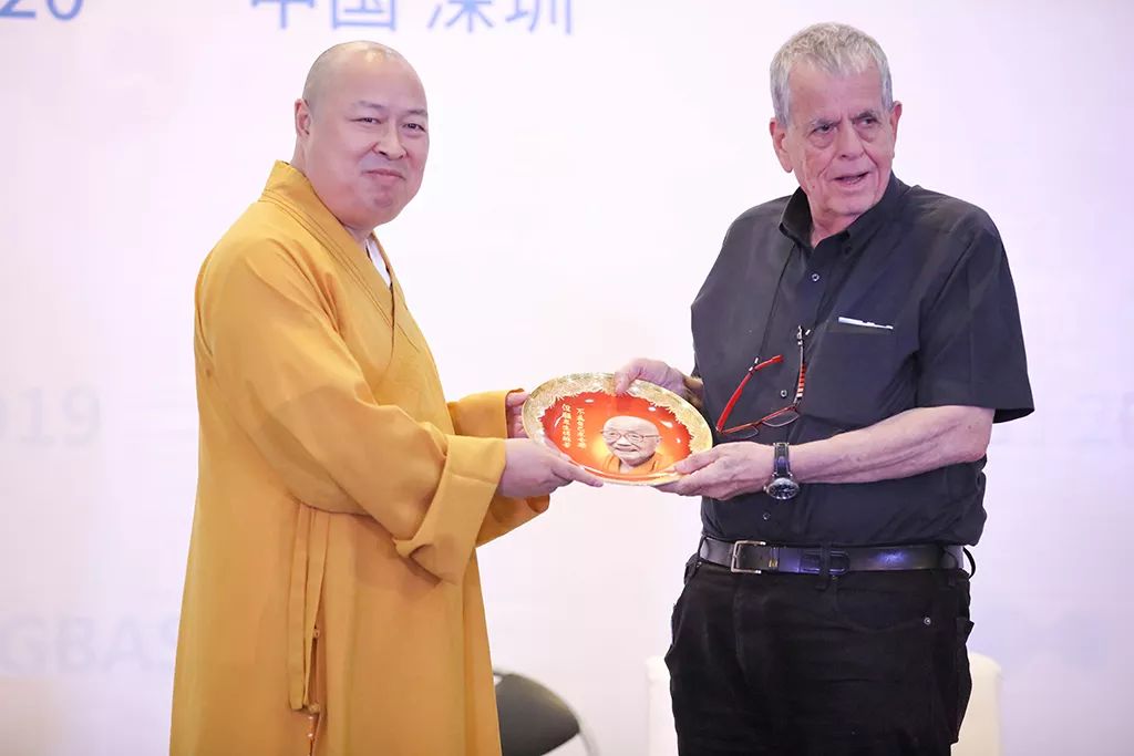 东西智慧与人文化成——印顺大和尚出席第六届诺贝尔奖获得者医学峰会人文与科学论坛