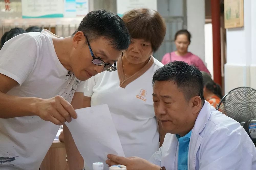 “不忘初心，牢记使命”助力革命老区两天三地的扶贫义诊顺利开展