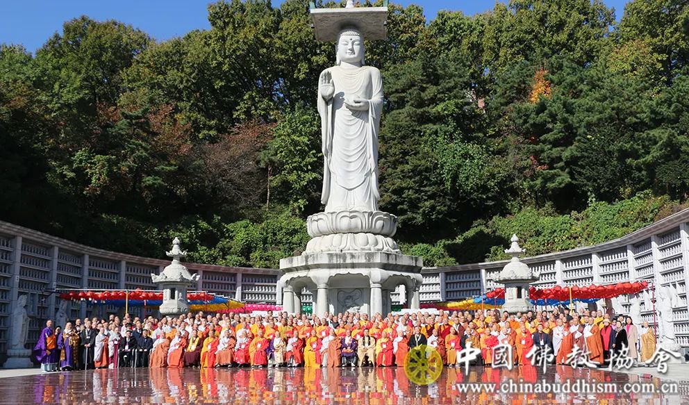 中国佛教代表团赴韩出席第23次中韩日佛教友好交流会议