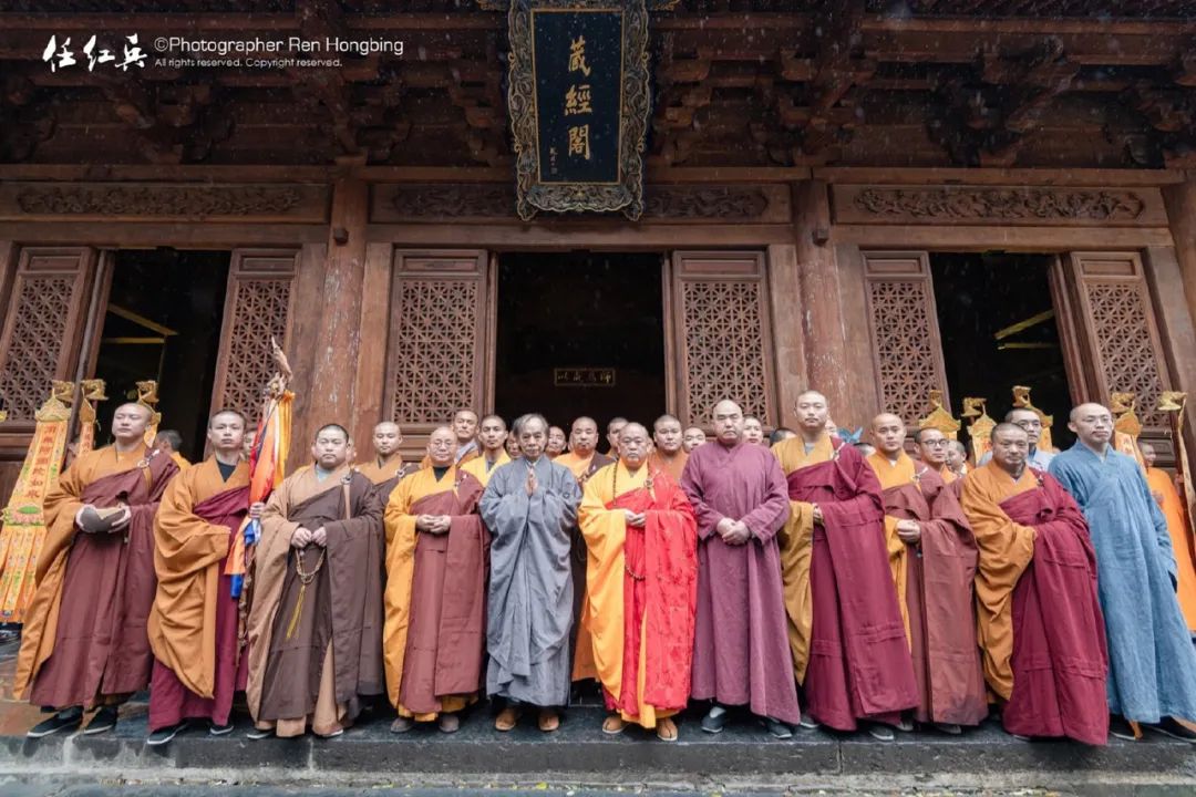 72岁漫画大家蔡志忠在少林寺剃度出家 取名释延一