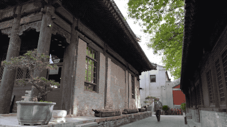 老外花5年在故宫边修复了一座寺庙，不收门票，免费开放