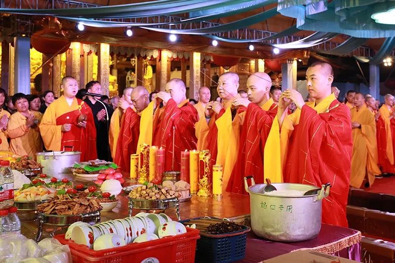 己亥年南普陀寺无遮水陆法会施放五大士圆满焰口