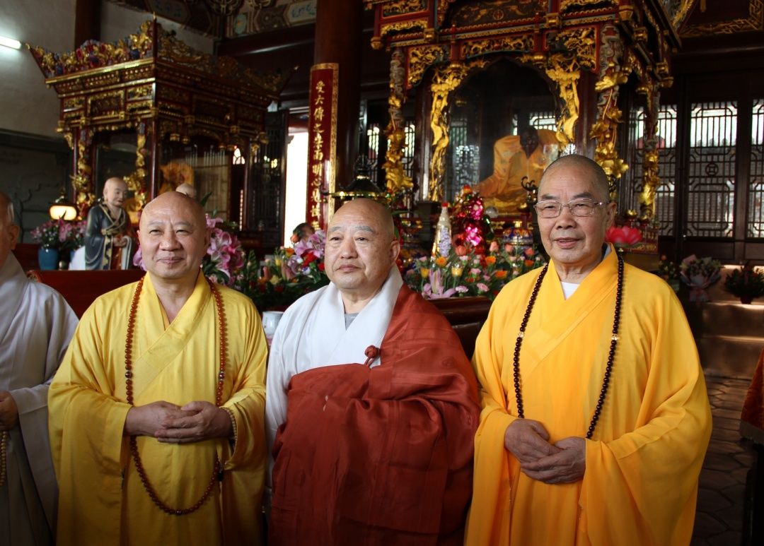 资讯 | 韩国二十九宗派诸山长老到南华禅寺虔诚礼祖（视频）