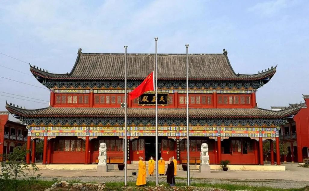 缅怀英烈,悼念同胞 | 湖北省佛教界举行哀悼活动