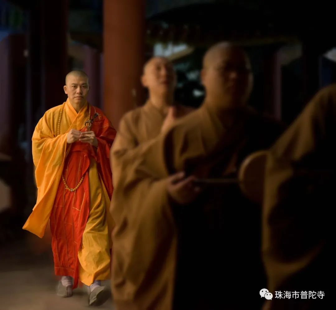 国际著名诗人、书画家李垚治先生参访珠海普陀寺 写下散文诗《书 僧》留住法喜