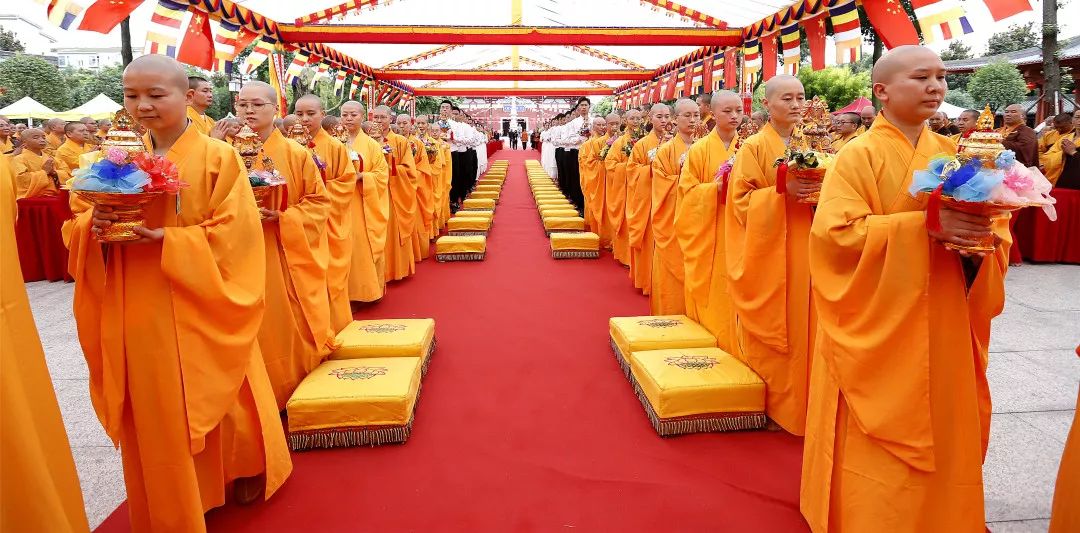 迎华诞 念恩师——四川尼众佛学院庆祝祖国70华诞暨隆莲法师诞辰110周年纪念法会圆满