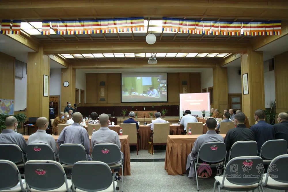 中国佛学院举行博士研究生学位论文答辩会