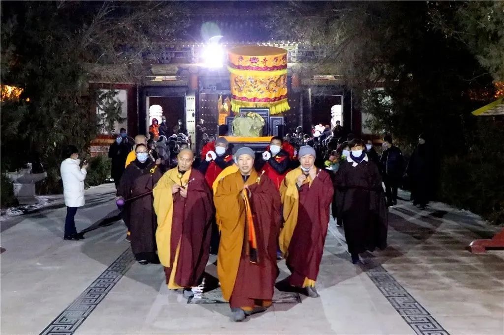 敦煌雷音寺隆重恭请中国佛教协会名誉会长本焕长老舍利永久供奉法会