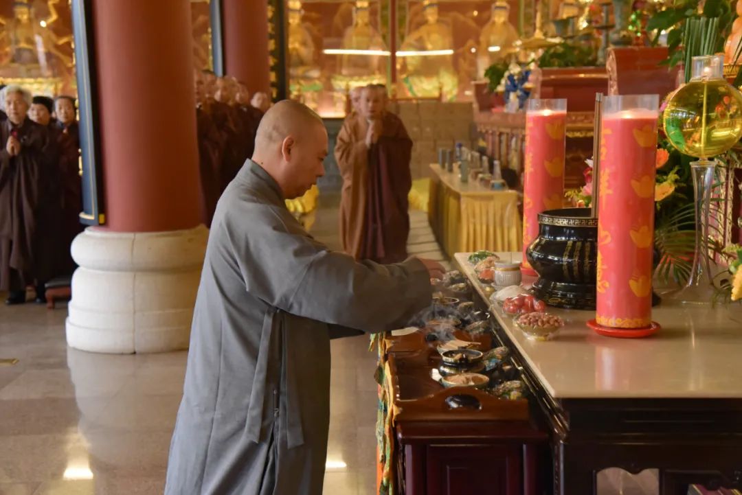 回顾：历时145天 珠海普陀寺净合法师三步一拜朝礼九华山地藏菩萨道场