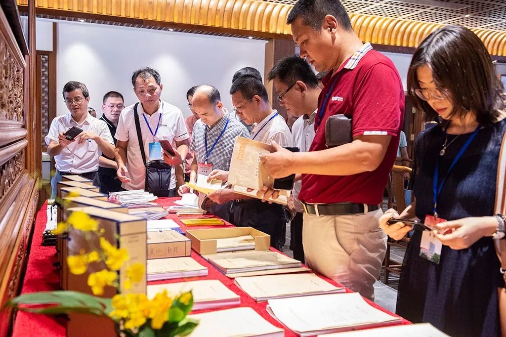 全省、市县民族宗教工作负责人培训班到我寺参访交流