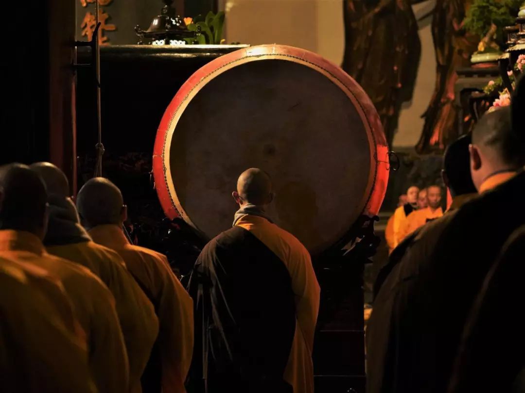 新闻 | 灵隐寺举行除夕祈福法会 祈愿疫情平息 国泰民安