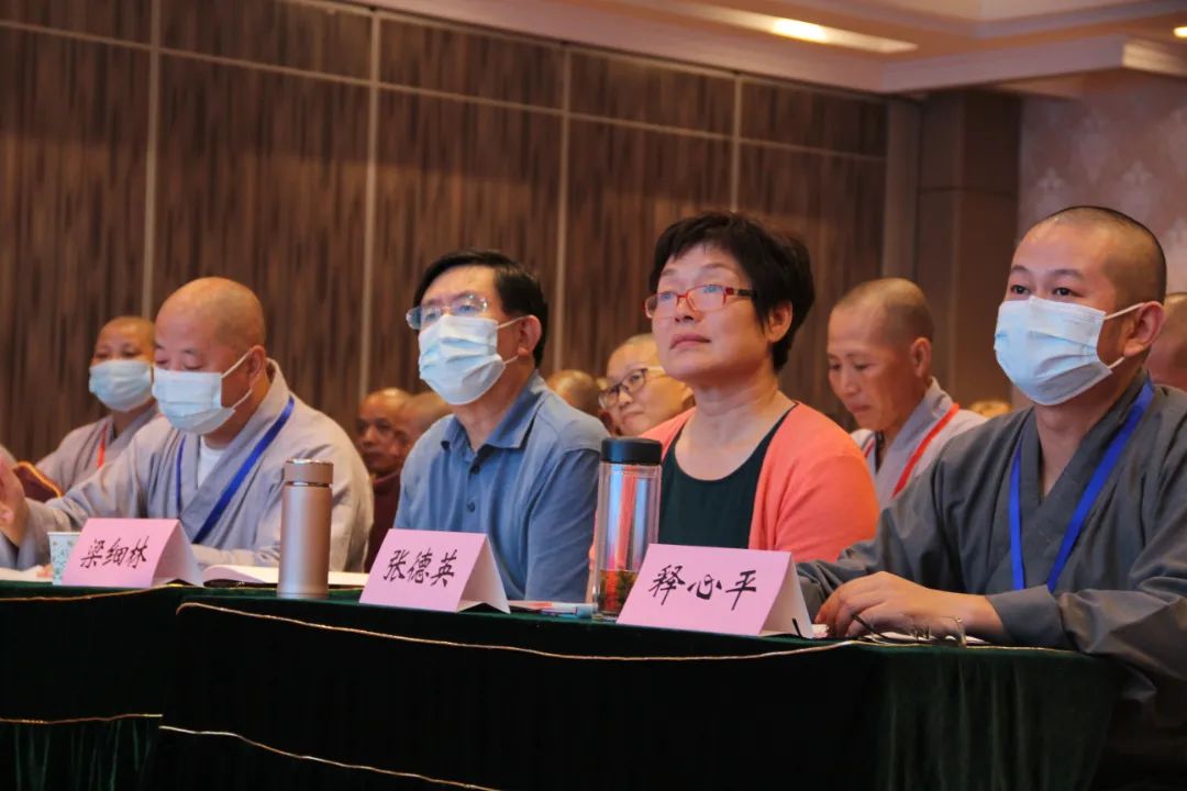 湖北咸宁市佛教界圆满举办“践行佛教中国化方向”讲经交流活动