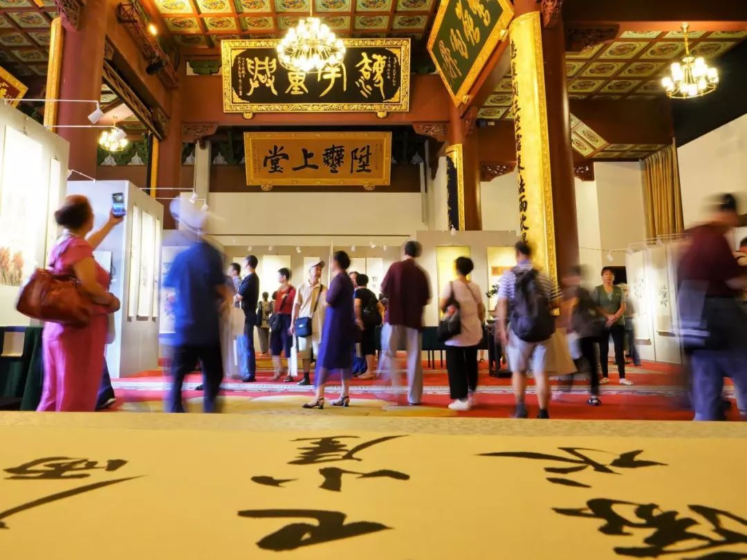 新闻 | “庆祝祖国70周年华诞——暨千江印月·第四届云林公益书画联展”在杭州灵隐寺展出