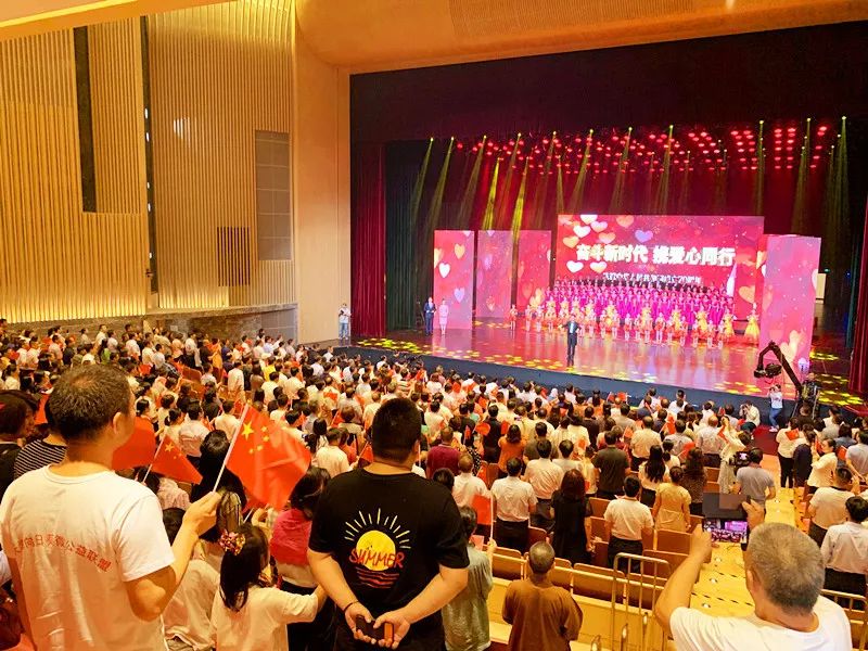 妙贤法师荣获天津市十大慈善之星