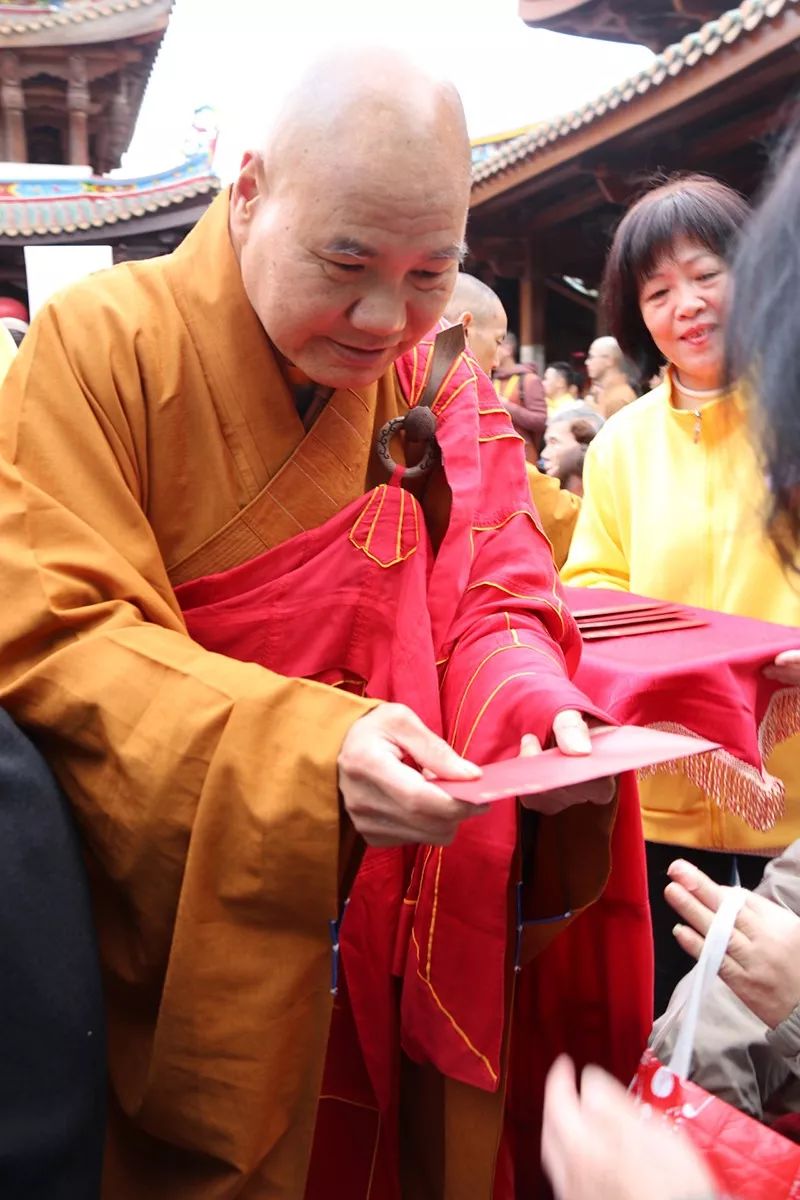 爱心厦门我们一起行动 新年书画慈善行 爱心从厦门佛教界传递