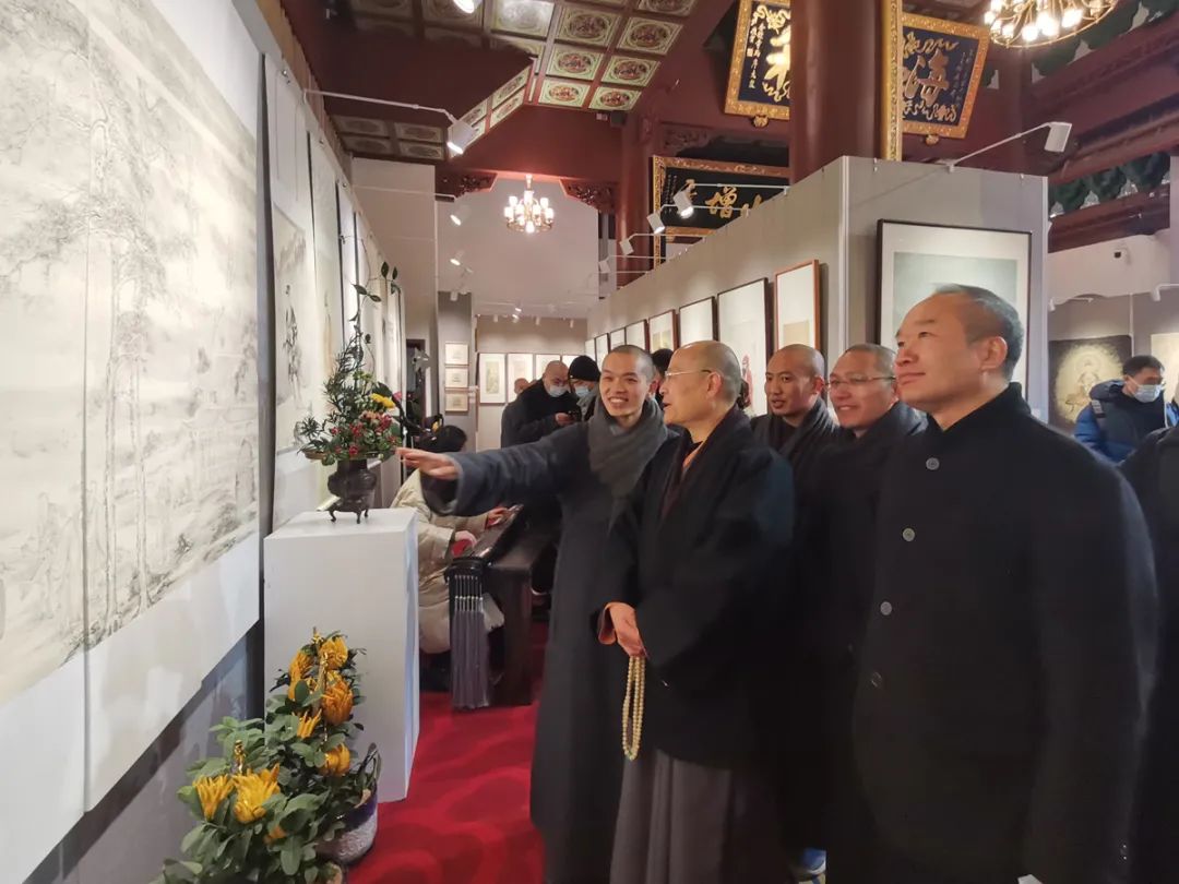 得到院长肯定！展出200余幅 七位艺术学僧交出满意毕业答卷