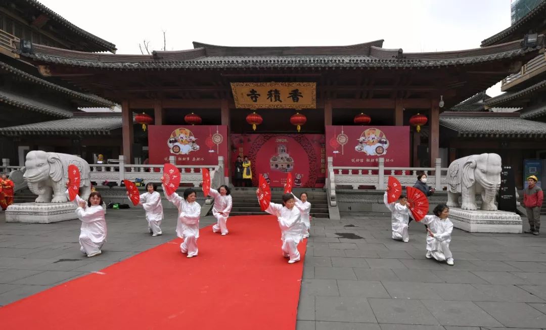 今天十五家饭店、十大寺院齐聚香积寺干了件“天大”的事儿！